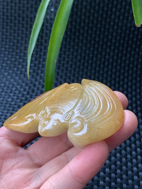 古玩玉器清代翡翠雕“福意綿綿”帶扣拍賣(mài)，當(dāng)前價(jià)格46000元