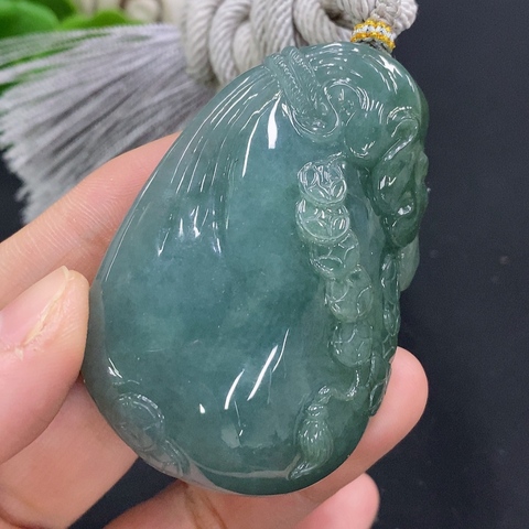 古玩玉器265天然翡翠錢(qián)袋掛件拍賣(mài)，當(dāng)前價(jià)格380元
