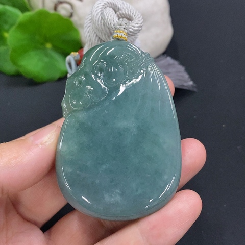 古玩玉器265天然翡翠錢(qián)袋掛件拍賣(mài)，當(dāng)前價(jià)格380元