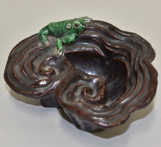古玩陶瓷清 金蟾靈芝造型水洗拍賣,當前價格3600元