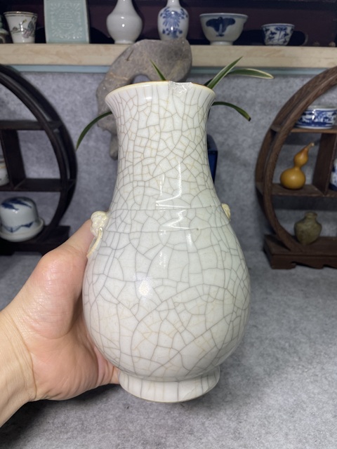 古玩陶瓷清中期哥釉獸耳琵琶尊拍賣,當前價格8199元
