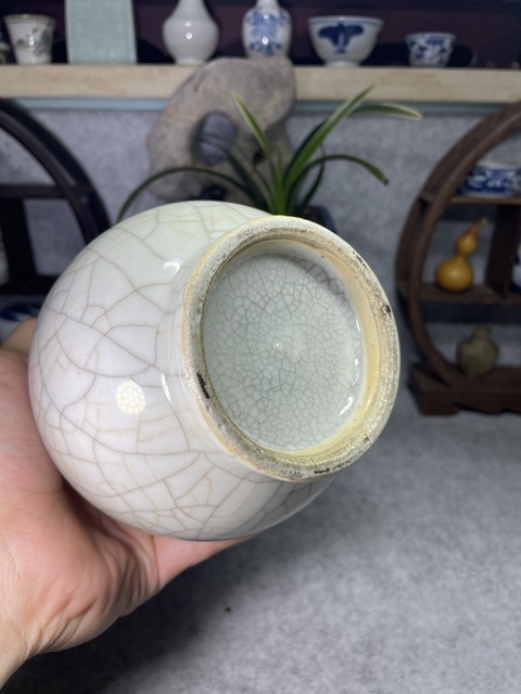 古玩陶瓷清中期哥釉獸耳琵琶尊拍賣,當前價格8199元