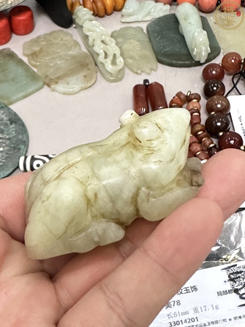 古玩玉器金蟾拍賣，當前價格1800元