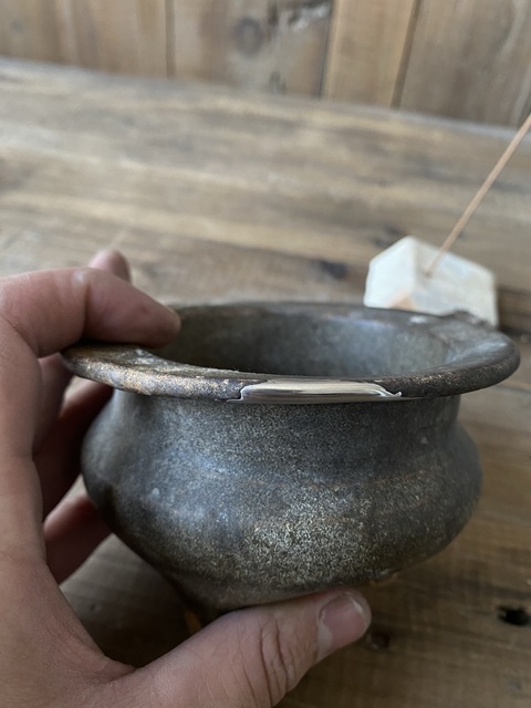 古玩陶瓷褐釉三足爐真品鑒賞圖