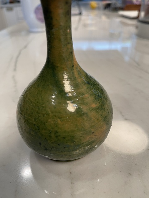 古玩陶瓷綠釉花口瓶真品鑒賞圖