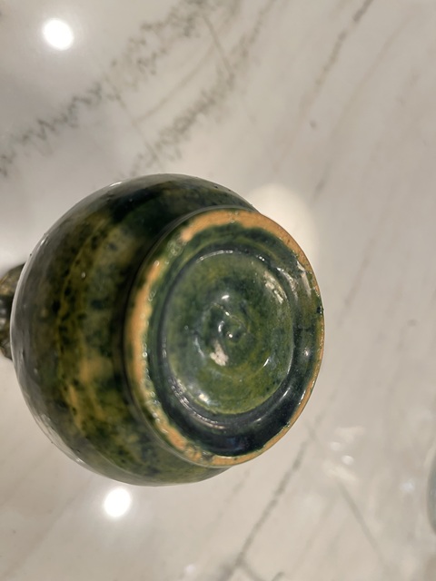 古玩陶瓷綠釉花口瓶真品鑒賞圖