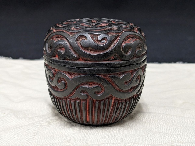 古玩雜項剔犀圓盒真品鑒賞圖