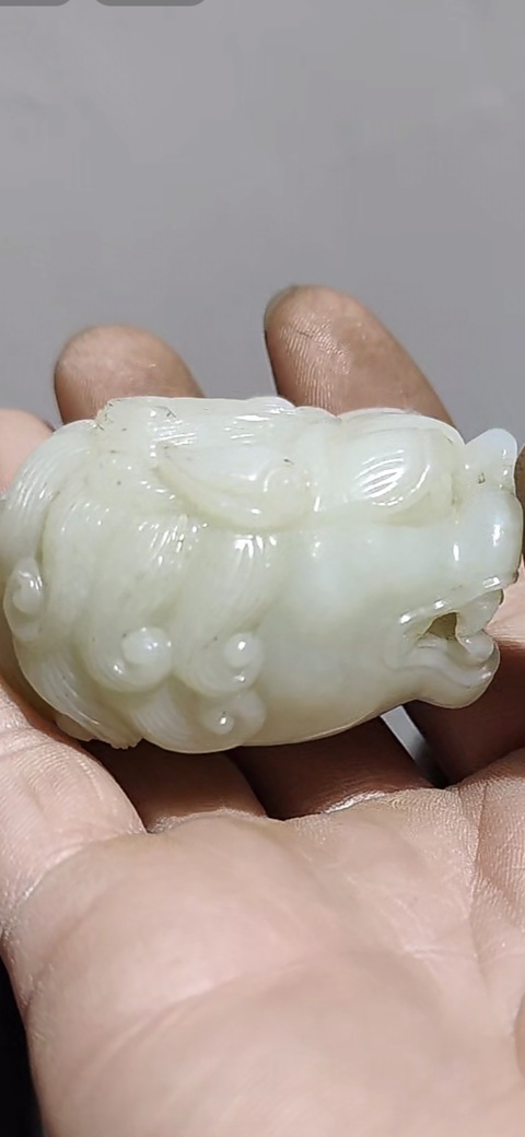 古玩玉器和田玉雕“獸首”真品鑒賞圖
