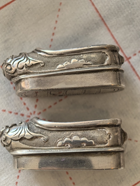 古玩銅器銀質鞋擺件真品鑒賞圖