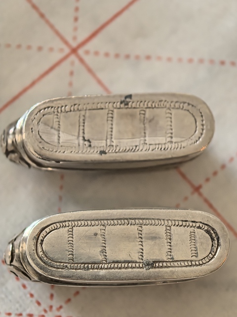 古玩銅器銀質鞋擺件真品鑒賞圖
