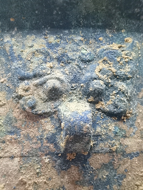 古玩銅器銅盆真品鑒賞圖