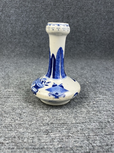 古玩陶瓷青花芭蕉博古花卉紋蒜頭瓶拍賣,當前價格2888元