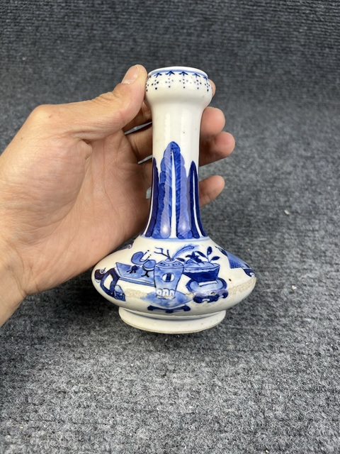 古玩陶瓷青花芭蕉博古花卉紋蒜頭瓶拍賣,當前價格2888元