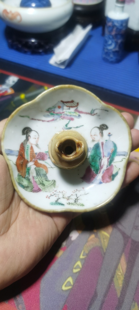 古玩陶瓷晚清·粉彩仕女紋香插拍賣,當前價格8000元