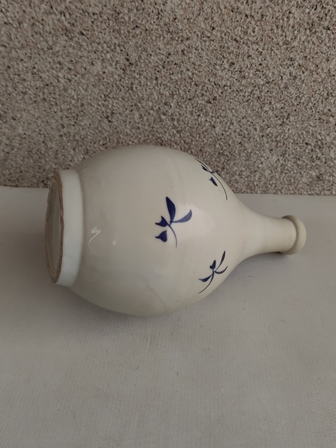 古玩陶瓷花卉紋青花瓶拍賣,當前價格580元