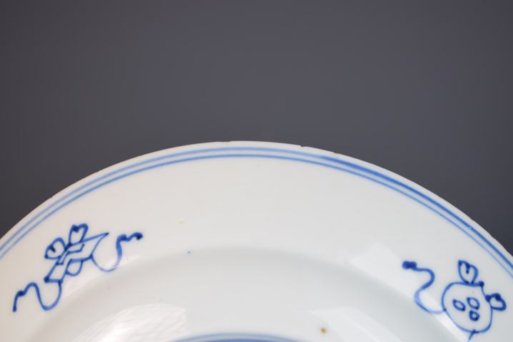 古玩陶瓷清康熙青花纏枝團菊紋盤拍賣,當前價格200元