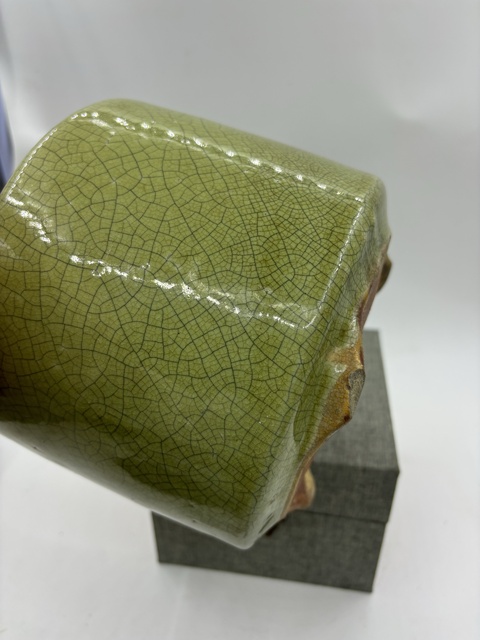 古玩陶瓷光緒漳州窯綠哥釉三足筒式香爐拍賣,當前價格3600元