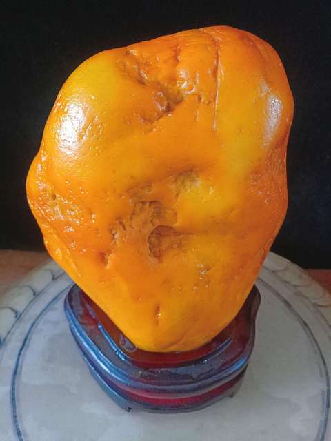 古玩雜項(xiàng)天然黃蠟石擺件拍賣(mài),當(dāng)前價(jià)格6888元