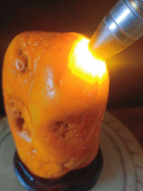 古玩雜項(xiàng)天然黃蠟石擺件拍賣(mài),當(dāng)前價(jià)格6888元