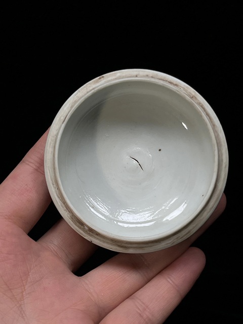 古玩陶瓷康熙花卉紋青花印泥盒拍賣,當(dāng)前價格5800元