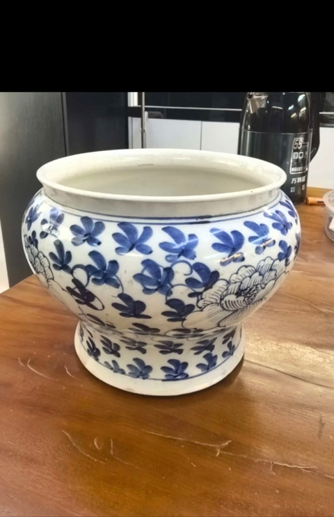 古玩陶瓷清代花卉紋青花廣口罐拍賣,當(dāng)前價(jià)格4888元