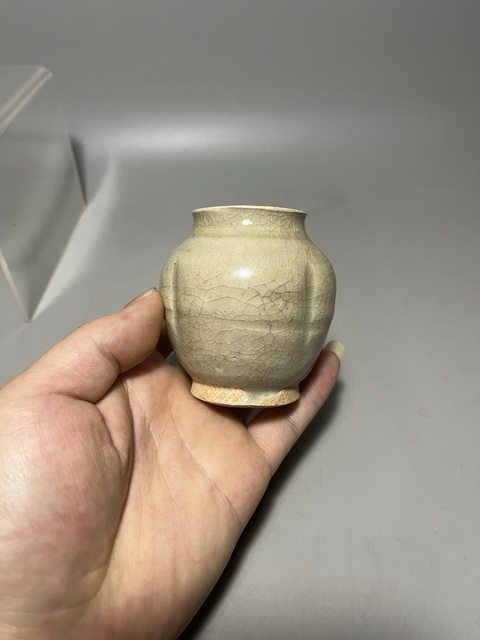 古玩陶瓷青白釉瓜棱罐拍賣(mài)，當(dāng)前價(jià)格880元