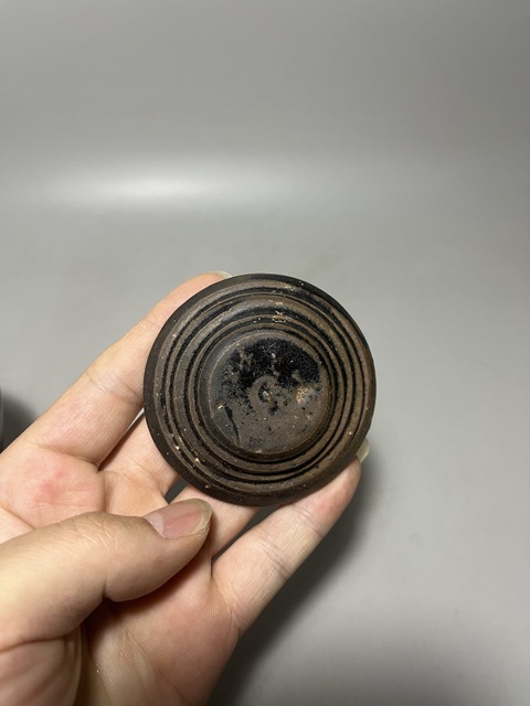 古玩陶瓷南宋建窯系黑釉蓋罐拍賣，當前價格1800元