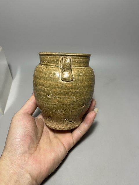 古玩陶瓷唐代越窯青釉雙系罐拍賣,當(dāng)前價(jià)格3680元