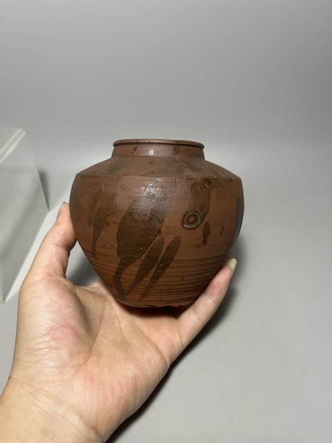 古玩陶瓷洪塘窯茶入拍賣,當前價格0元