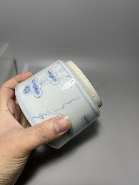 古玩陶瓷青花云紋香爐拍賣,當前價格0元