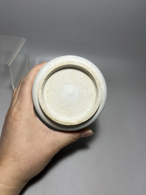 古玩陶瓷青花云紋香爐拍賣,當前價格0元