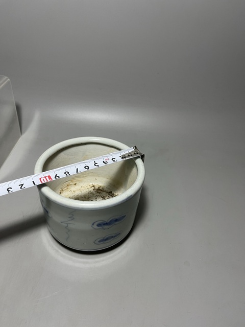 古玩陶瓷青花云紋香爐拍賣,當前價格0元