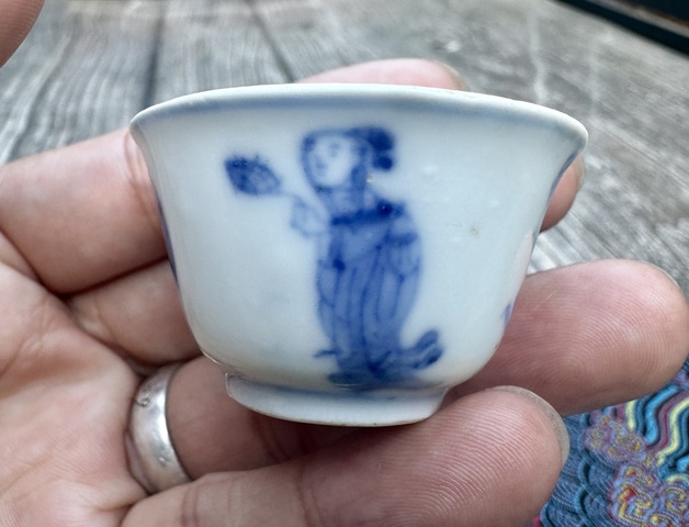 古玩陶瓷康熙八仙圖青花小口徑杯碟拍賣,當(dāng)前價格1777元