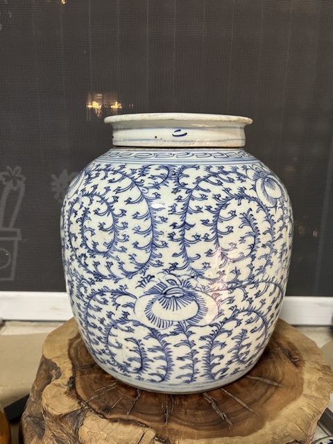 古玩陶瓷花卉紋青花蓋罐拍賣,當前價格1588元