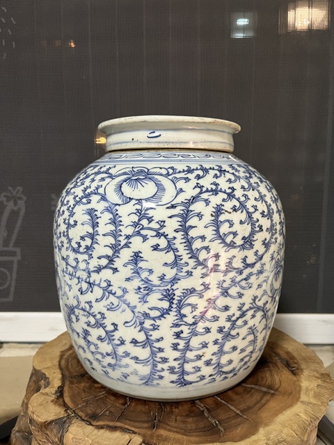 古玩陶瓷花卉紋青花蓋罐拍賣,當前價格1588元