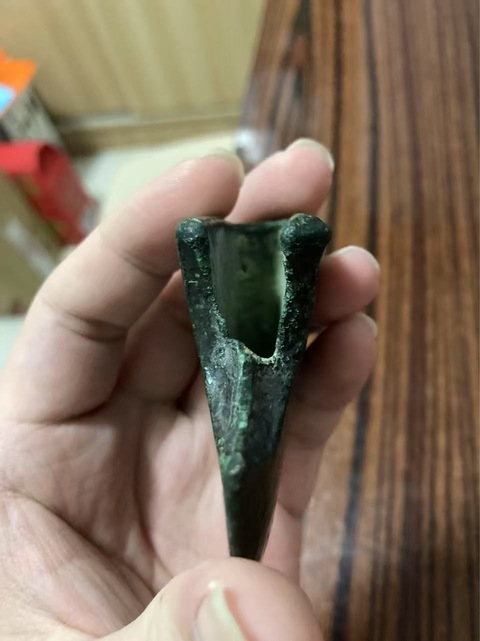 古玩銅器漢代青銅斧真品鑒賞圖