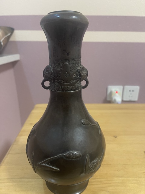 古玩銅器獸耳瓶真品鑒賞圖