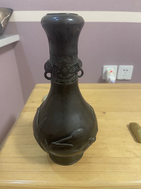 古玩銅器獸耳瓶真品鑒賞圖