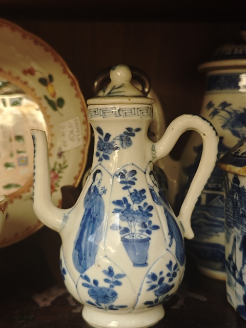 古玩陶瓷清康熙青花四美圖執(zhí)壺拍賣，當(dāng)前價(jià)格1500元