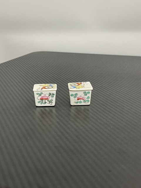 古玩陶瓷民國粉彩人物小蓋盒拍賣,當前價格2359元