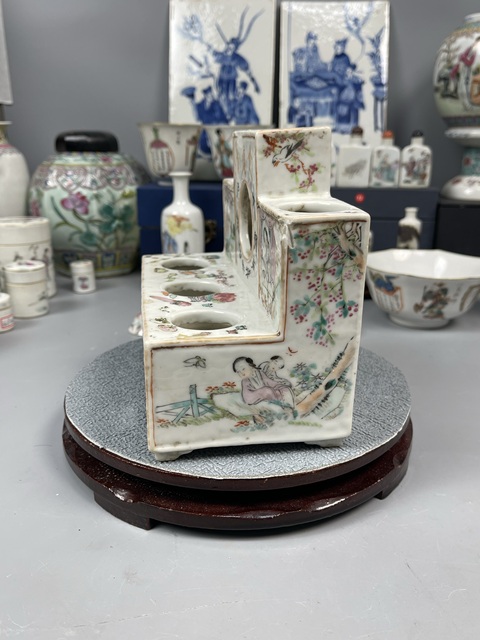 古玩陶瓷晚清淺降彩文房盒拍賣，當前價格8699元