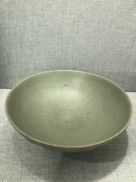 古玩陶瓷龍泉窯青釉碗真品鑒賞圖