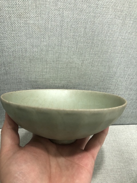 古玩陶瓷龍泉窯青釉碗真品鑒賞圖
