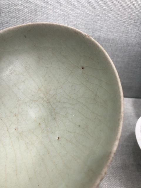 古玩陶瓷龍泉窯青釉碗真品鑒賞圖