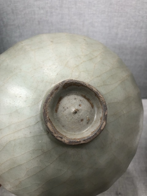 古玩陶瓷龍泉窯青釉碗真品鑒賞圖
