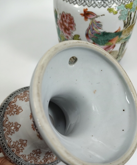 古玩陶瓷粉彩鳳穿牡丹圖燈瓶真品鑒賞圖