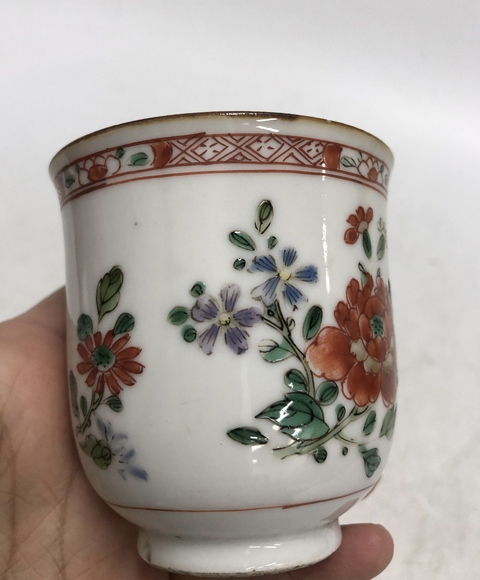 古玩陶瓷清康熙·五彩花卉紋執(zhí)杯拍賣(mài),當(dāng)前價(jià)格3999元