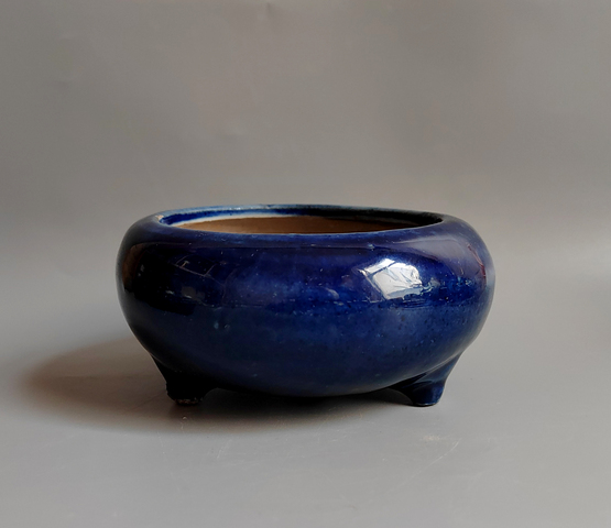 古玩陶瓷藍釉三足爐真品鑒賞圖