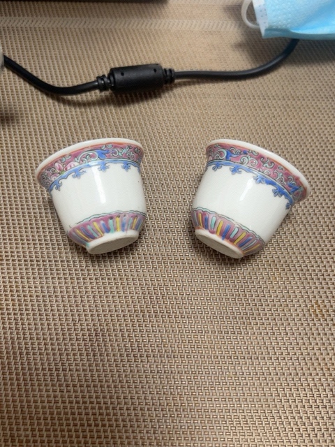 古玩陶瓷粉彩花卉紋杯真品鑒賞圖