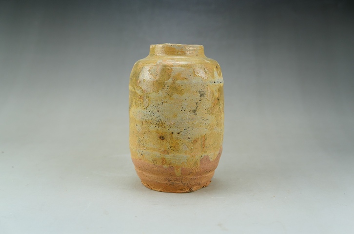 古玩陶瓷越窯青釉瓶真品鑒賞圖